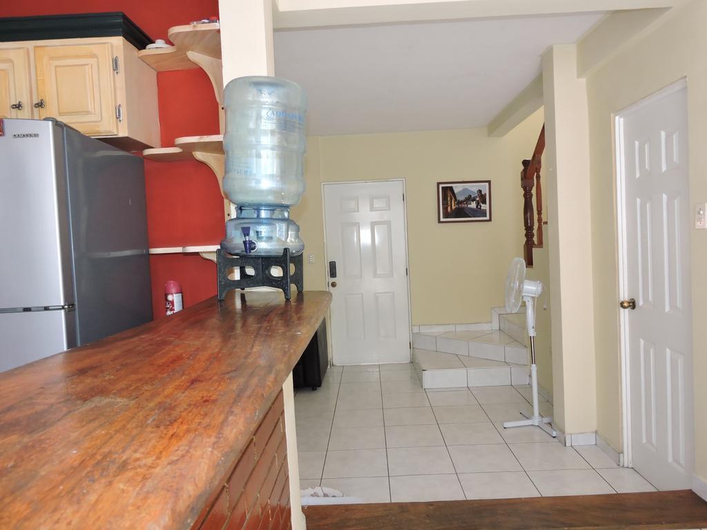 Cumbres De San Francisco Apartment San Salvador Exterior photo